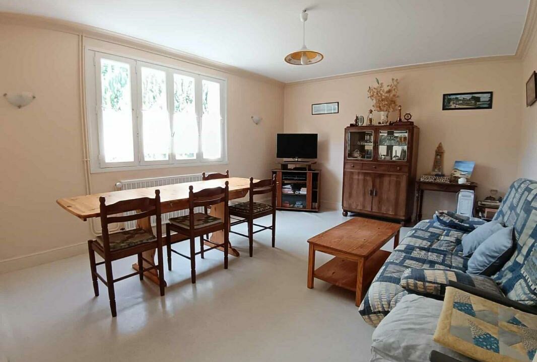 35009_CM-275-04102025-044704-2