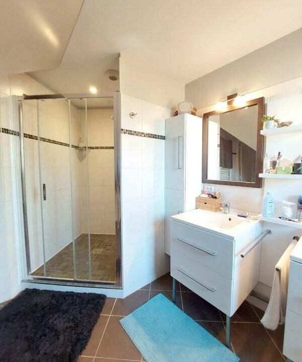 35009_CM-278-15102025-044256-8